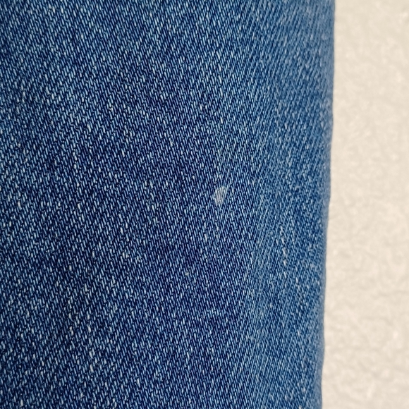 ASOS Design Distressed Mom Jeans - Picture 11 of 11